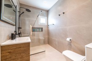 Tanas Grand Terrace Suite bathroom