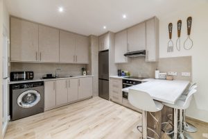 Tanas Grand Terrace Suite kitchen
